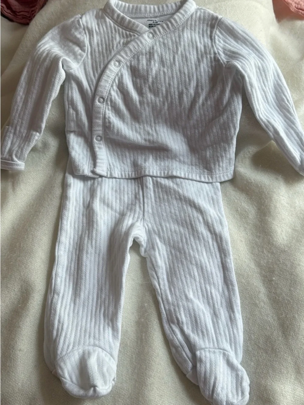 Gerber White Ribbed Footed One-Piece Set